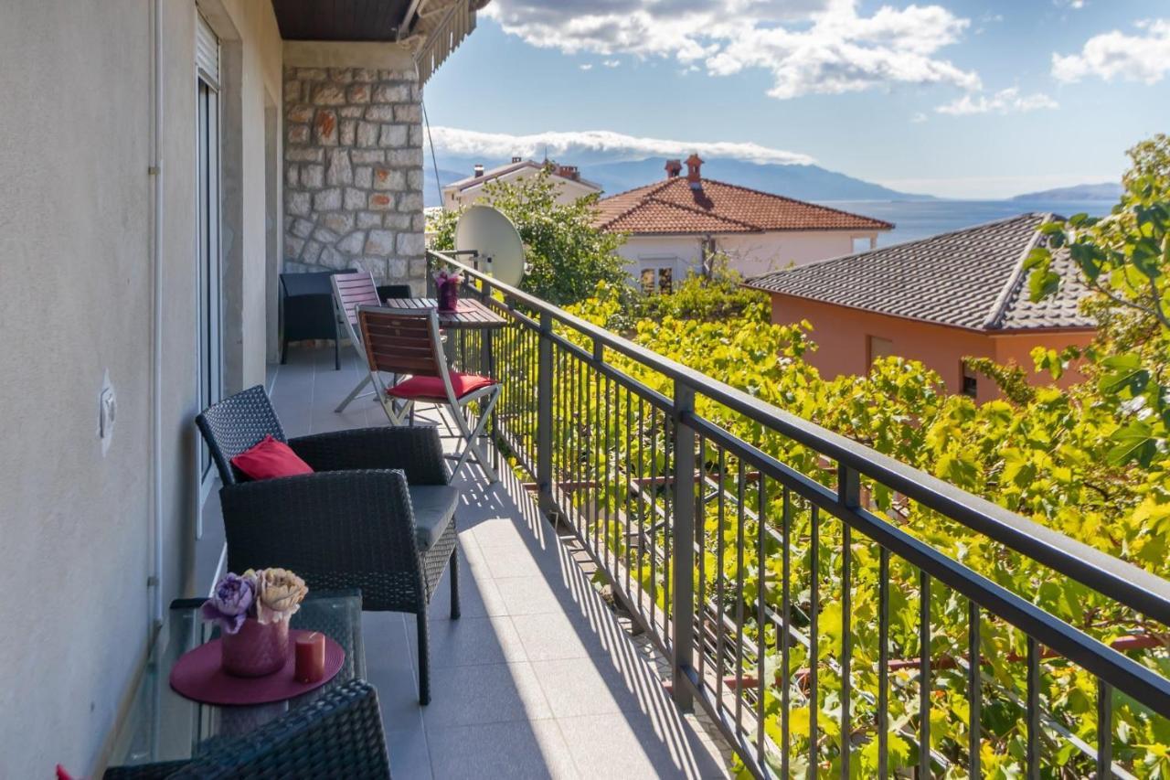 Apartments Lord Нови-Винодолски Экстерьер фото